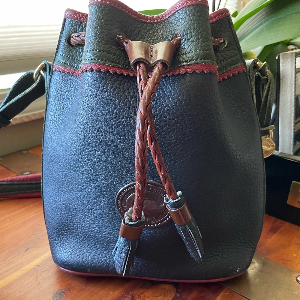 VINTAGE DOONEY & BOURKE PURSE